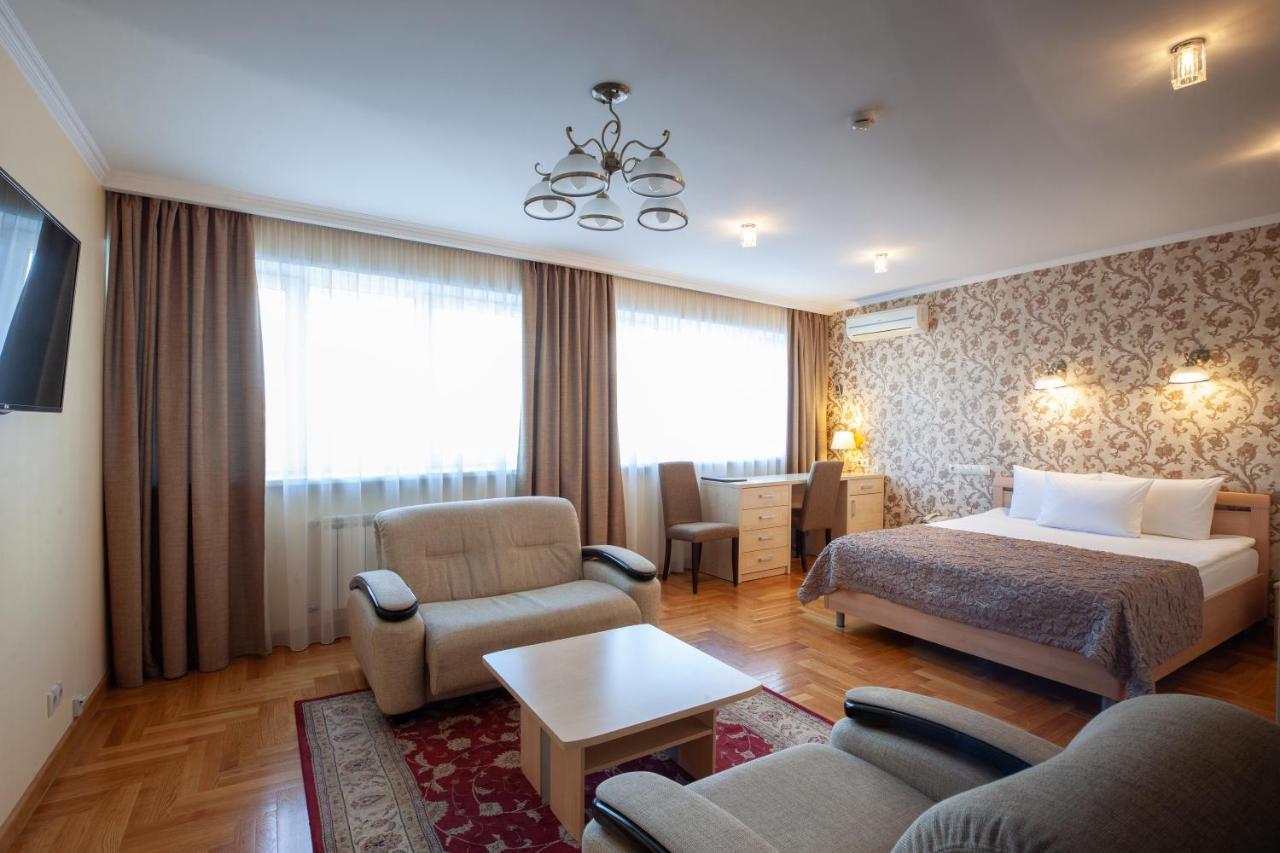 Hotel Krasnoyarsk Dış mekan fotoğraf